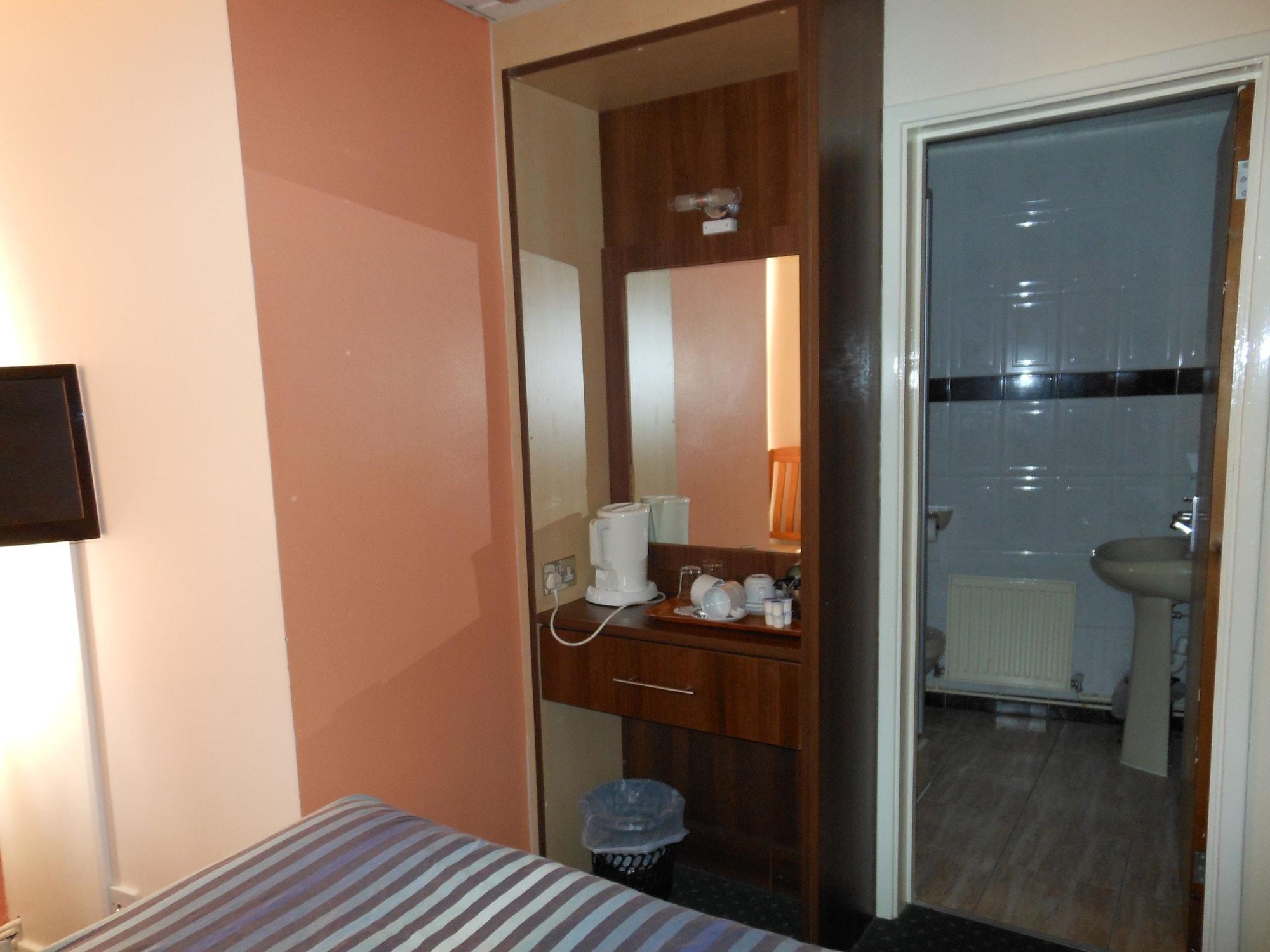 The Gatwick White House Hotel Horley Exteriér fotografie